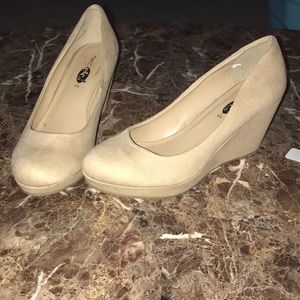 Rue21 tan wedges